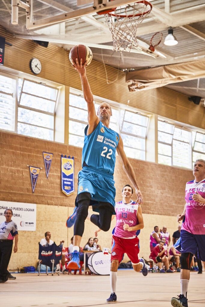 Victoria de las Leyendas Blancas ante el combinado All-Star de un espectacular Torneo Over40Basket over40lucky