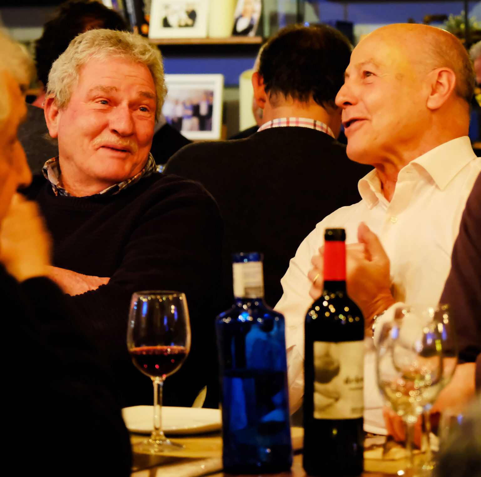 Las Leyendas Blancas celebran una emotiva cena de confraternización más de dos años después de su último encuentro presencial DSCF3065