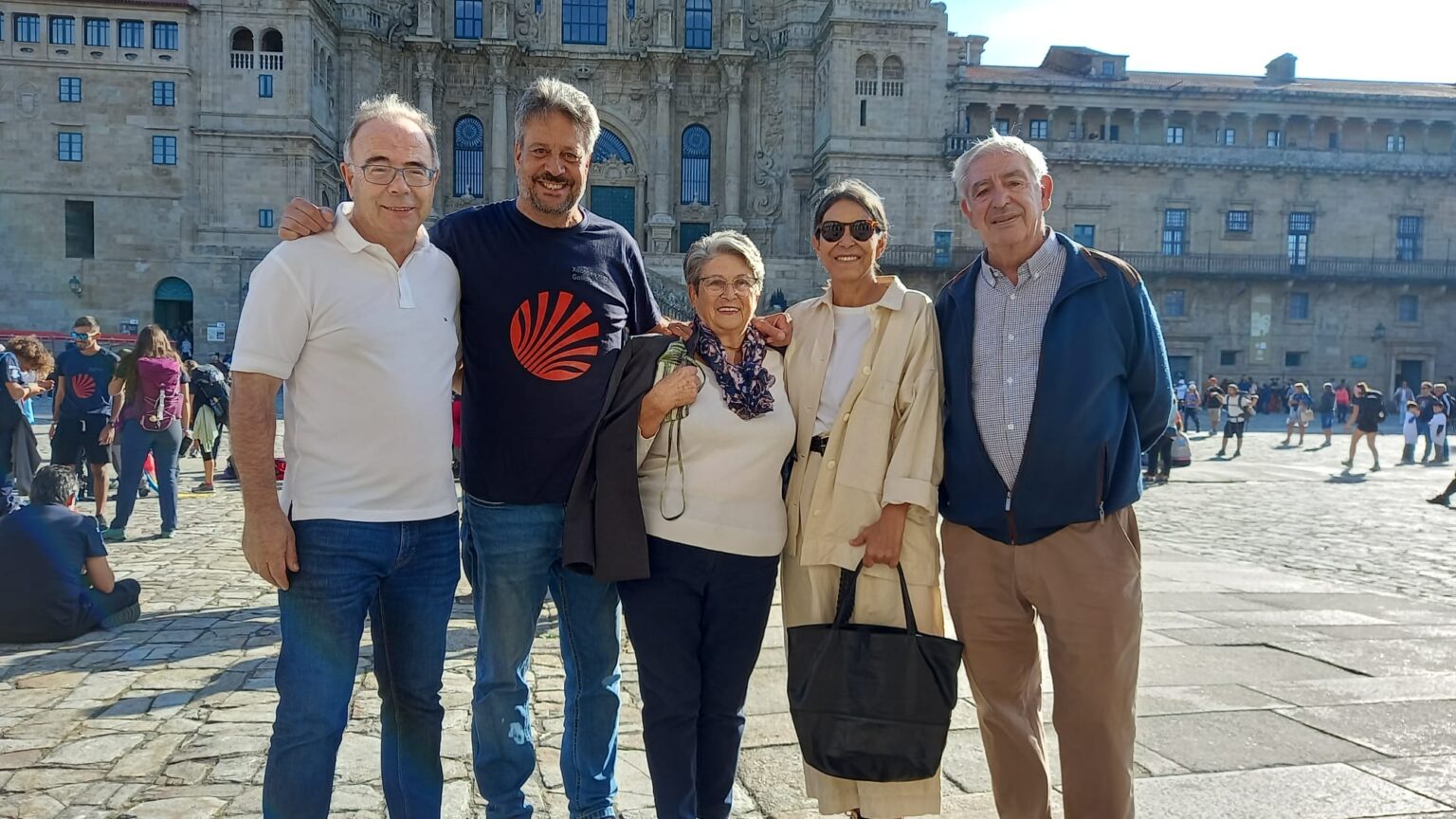 Carmelo Cabrera acompaña a más de 150 participantes en el proyecto ‘Camino de los Valores-Caminando por La Paz’, que concluyó esta semana en Santiago de Compostela CARMELOCAMINO