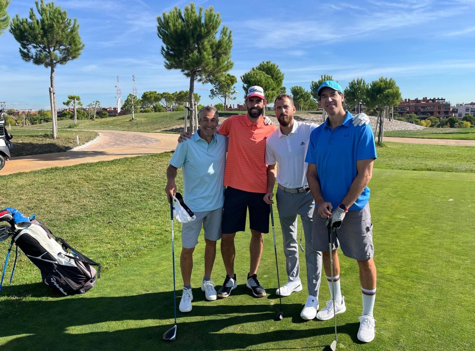 Las Leyendas Blancas participan en el Circuito de Golf Fundación Real Madrid en la Finca Golf